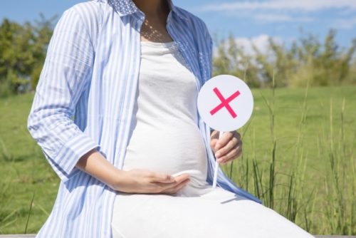 妊娠中のファスティングは危険？